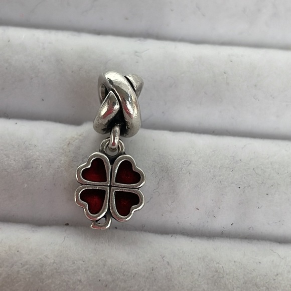 Pandora Fuchsia Four Leaf Clover Charm - Picture 3 of 5